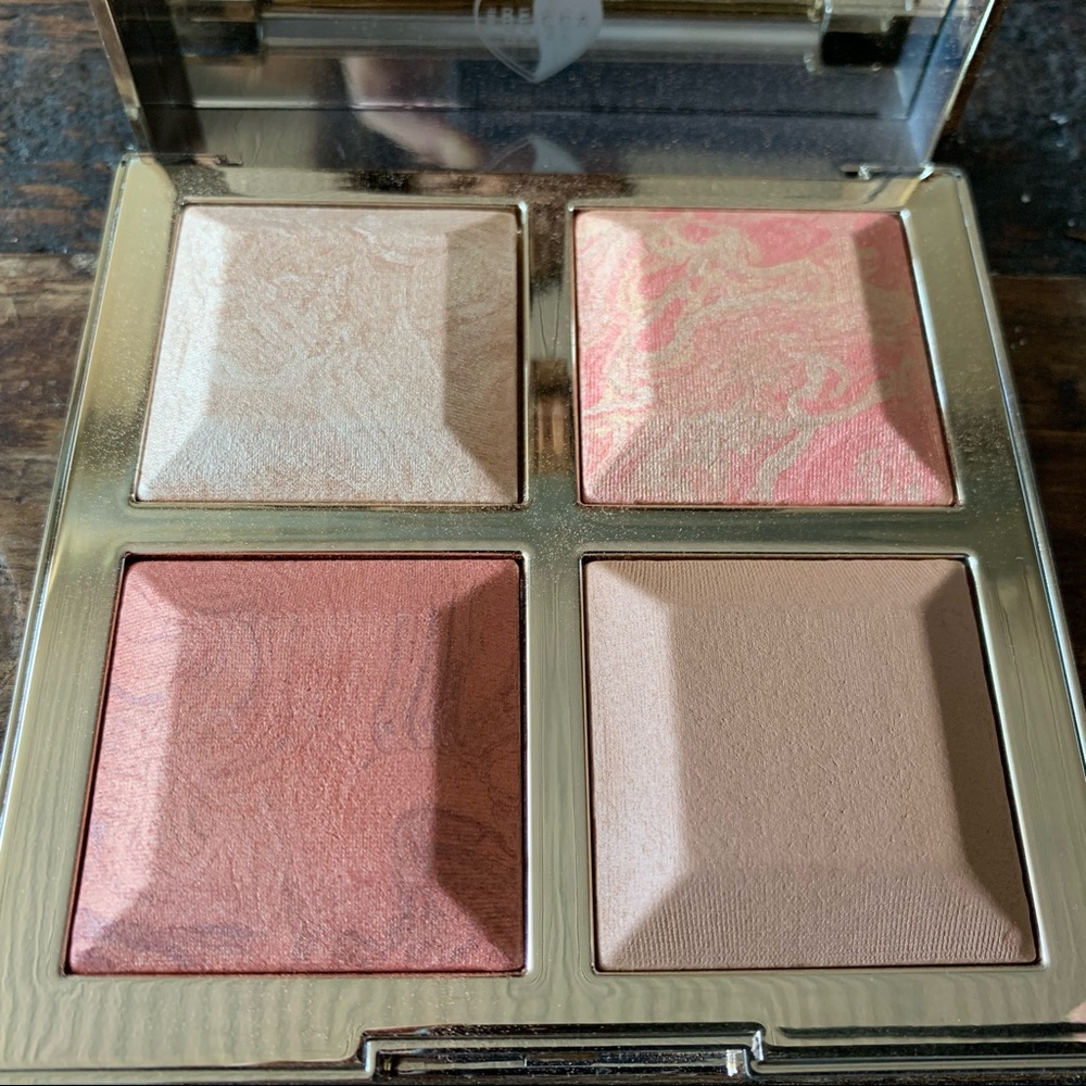 Gift w/purchase! Becca Khloe & Malika